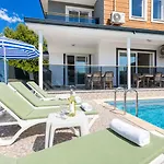 Villa Azalea 1